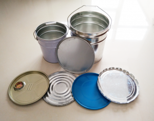 TIN PAILS AND TIN LIDS