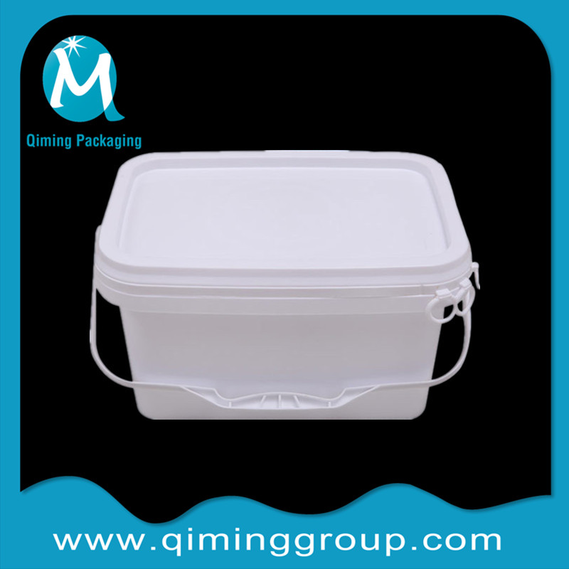 rectangular plastic buckets
